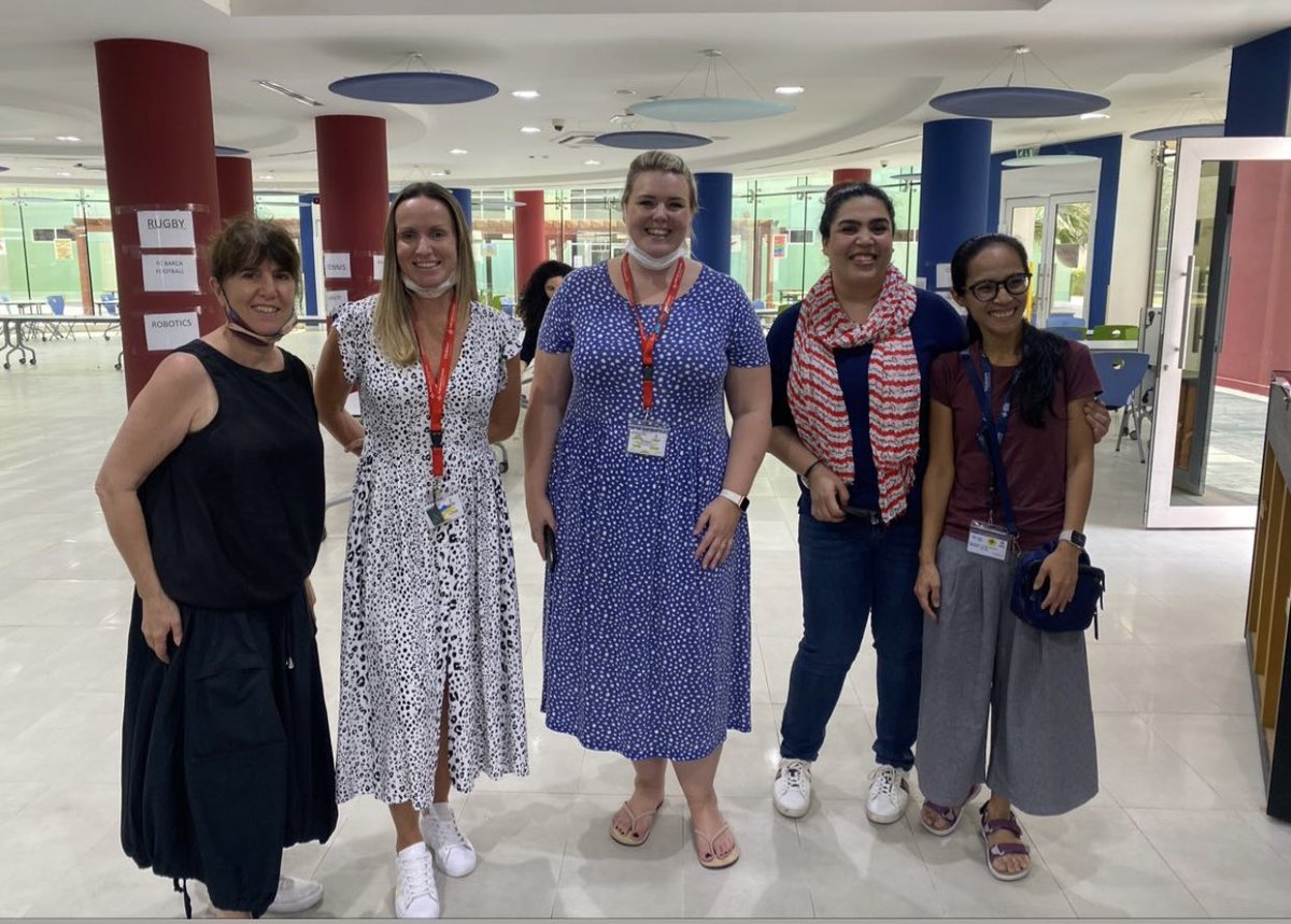 DubaiBritishJP's tweet photo. Thank you to the #DBSJPCommunity for coming together for today’s Ramadan Charity Food Drive. #DBSJPPTA #ProudlyTaaleem #ramadan https://t.co/tUq2vo6sLc
