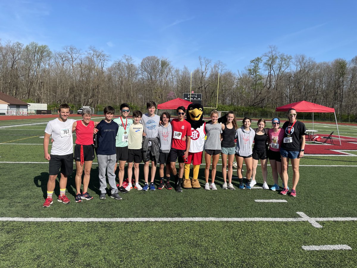 IHMcCarthMath's tweet photo. Had a fantastic time this morning at the Conquer the Hill 5k! Loved supporting @ihpsfoundation and what they do for our students and families! #OneBrave @IHSchools https://t.co/AmEZk05nlj