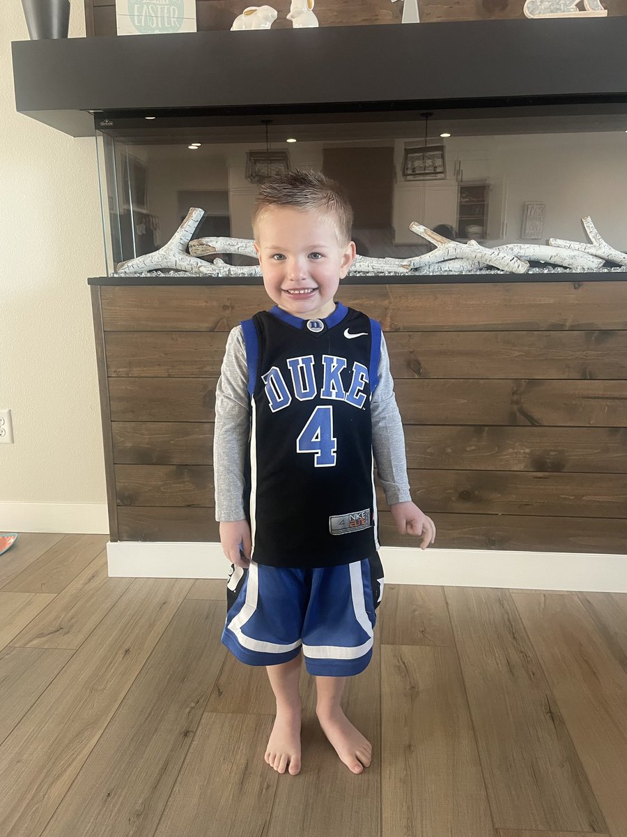 JTMueller2's tweet photo. Happy 4th Birthday to Zac! #4 @jj_redick https://t.co/AkmW9cFgxW
