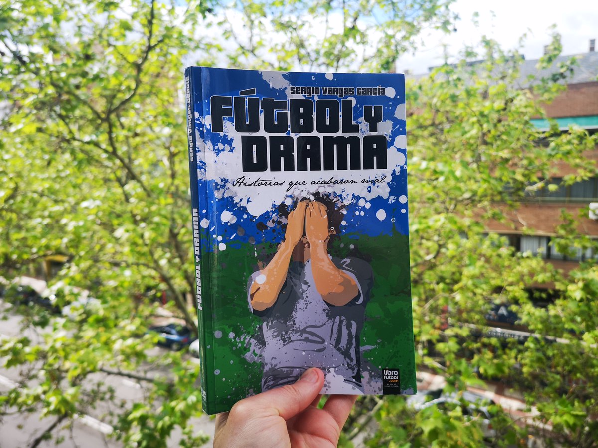 SergiooVargasG's tweet photo. Un año ya desde que se publicó 'Futbol y drama. Historias que terminaron mal'. 

Aprovecho el #DíaDelLibro para dar las gracias a todos los lectores. Sin ellos, esto no tendría sentido. https://t.co/MadweghaJf