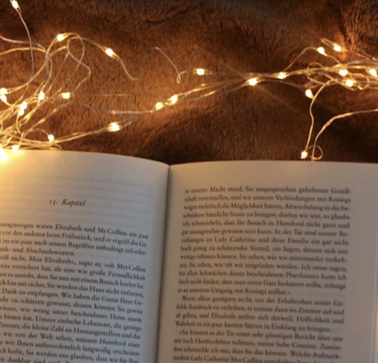 ScriptuSEditora's tweet photo. ¡Ah, los libros! Esos objetos transmisores de ideas, de revoluciones, de sentimientos. Esos imprescindibles puentes entre el ayer y el mañana. ¡Celebrémoslos leyendo! #DiadelLibro2022 #DiaDelLibro https://t.co/v1a16Ys1t7