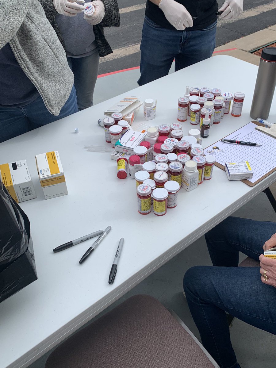 Come drop off you unused, expired, or unwanted medication at ADACCV during their take back event today. Officer Espinoza will be there with the ADACCV crew until 12pm to take and properly dispose of any medication you’re willing to drop off. Come by and see us!