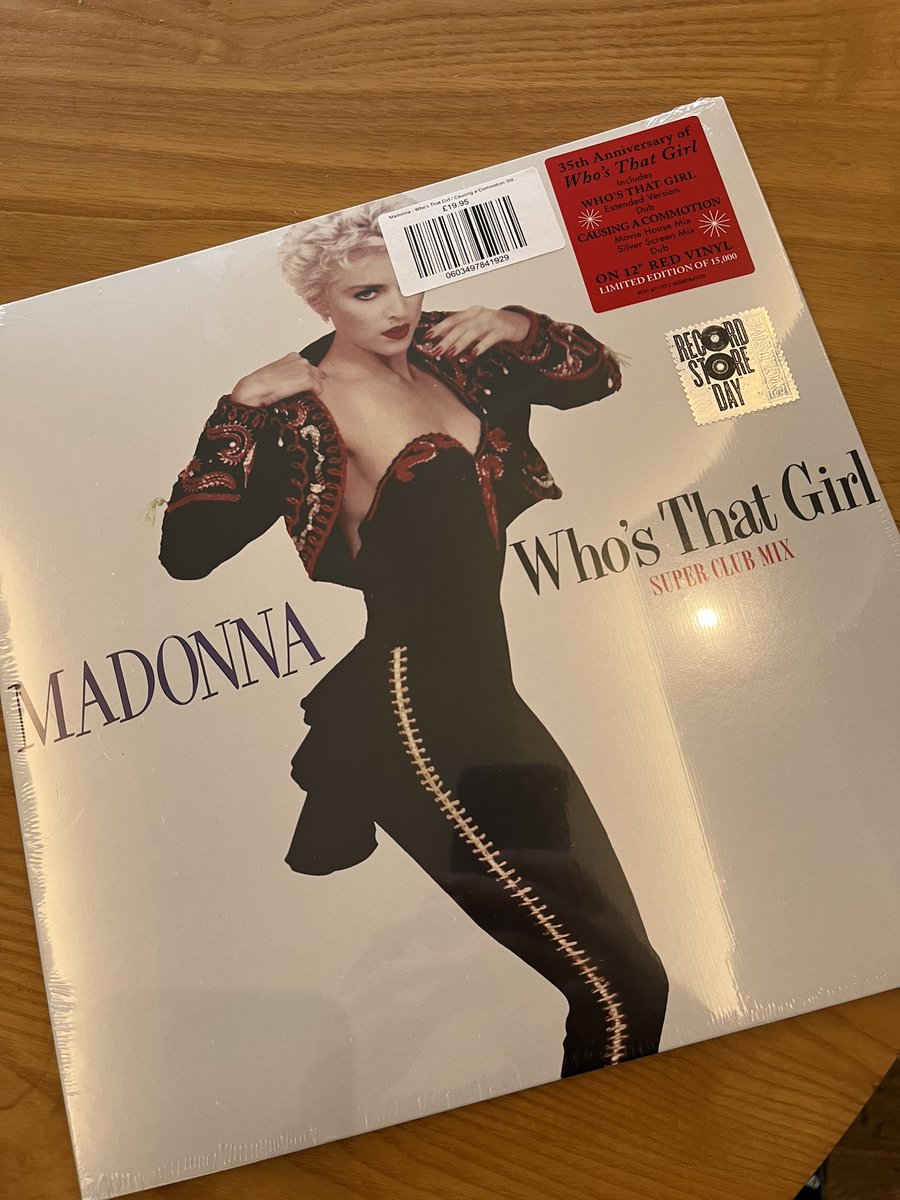 Quién es esa niña?

#RecordStoreDay2022 #RecordStoreDay #Madonna #WhosThatGirl #Vinyl @Madonna todays purchase ❤️❤️