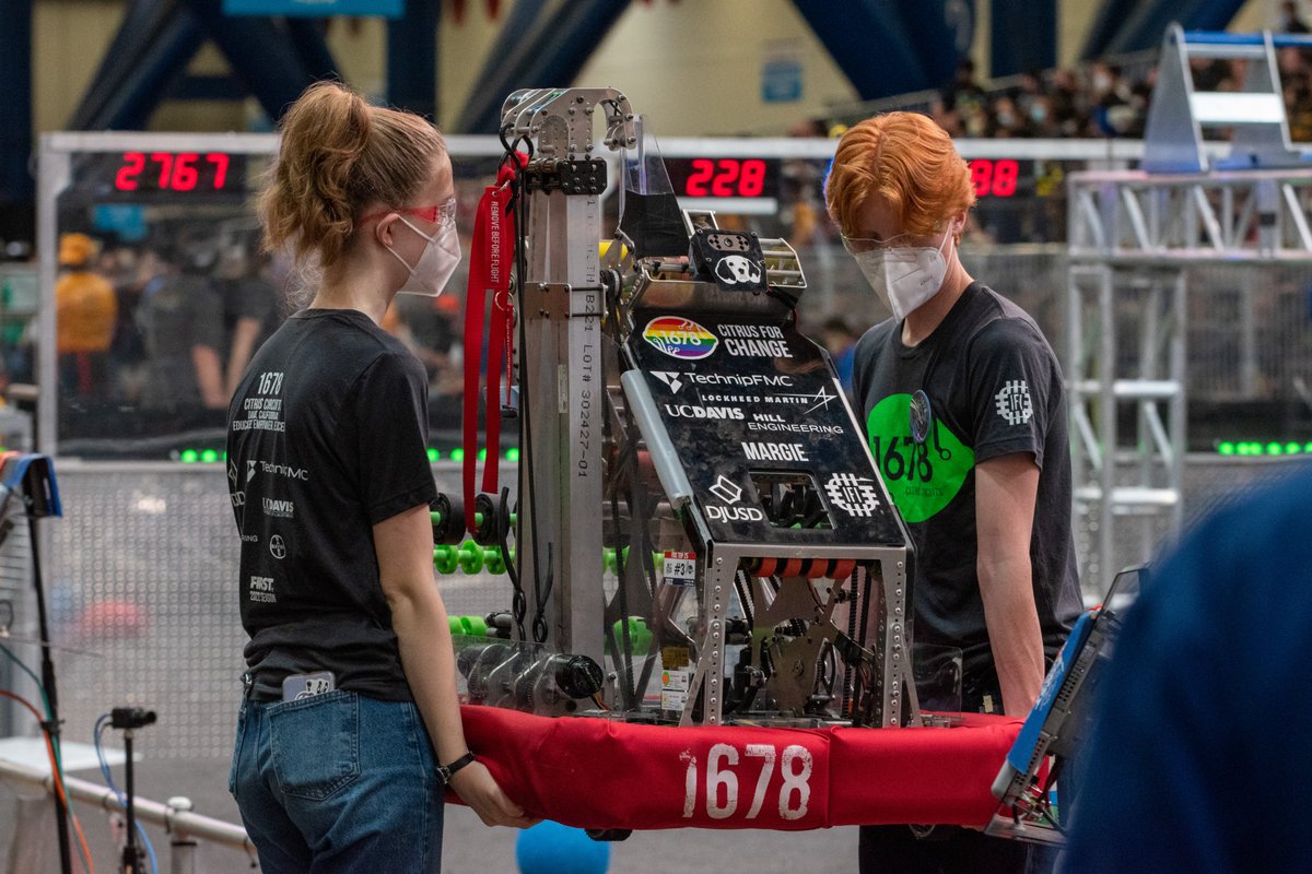 In our first semi-finals match, both alliances played their hardest ending with a score of 156-120 #omgrobots #thisiscitrus