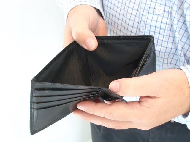 __Nabila___'s tweet photo. "Describe your 20s"
Me: https://t.co/1zp91EEUGu