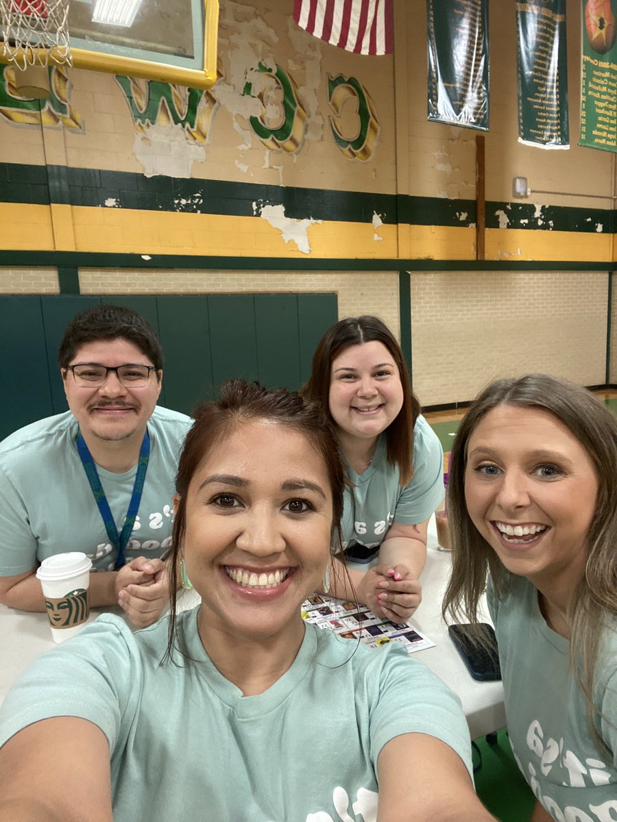 castilloclassrm's tweet photo. Name That Book reading competition ❤️📚 Let’s go Kendrick Broncos!! Mr. Cruz, Ms. Aguilar , @SixthGradeStamy and myself are here representing for the MKMS teacher team!! @KendrickBroncos @PasadenaISD_TX @pisdmsela #PISDLACHAT 💙🐴💚 https://t.co/2BBNkV8yMs