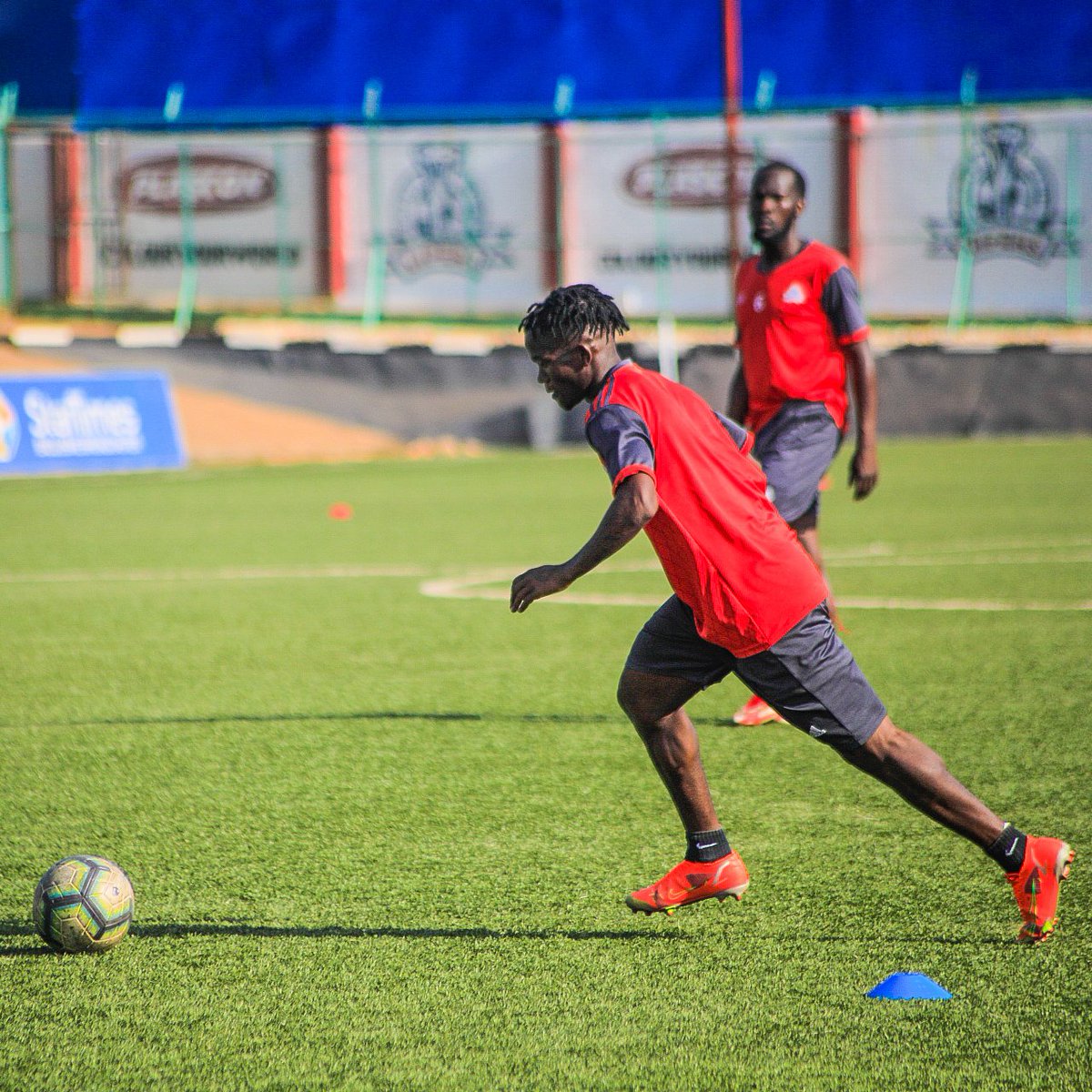 Last training session before Sunday's #StanbicUgandaCup match against Wakiso Giants FC. 

#VenomsUpdates | #OneTeamOneDream