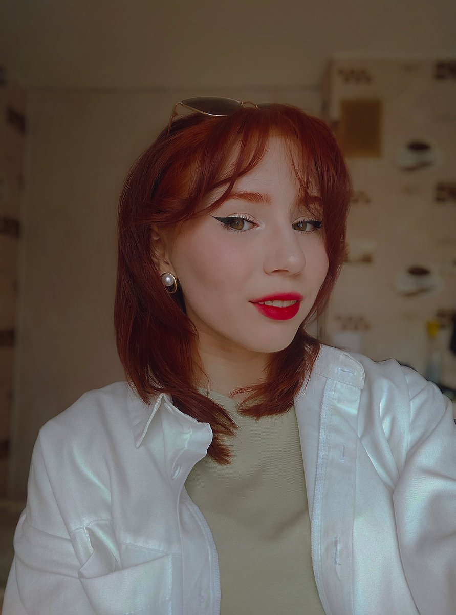 😗