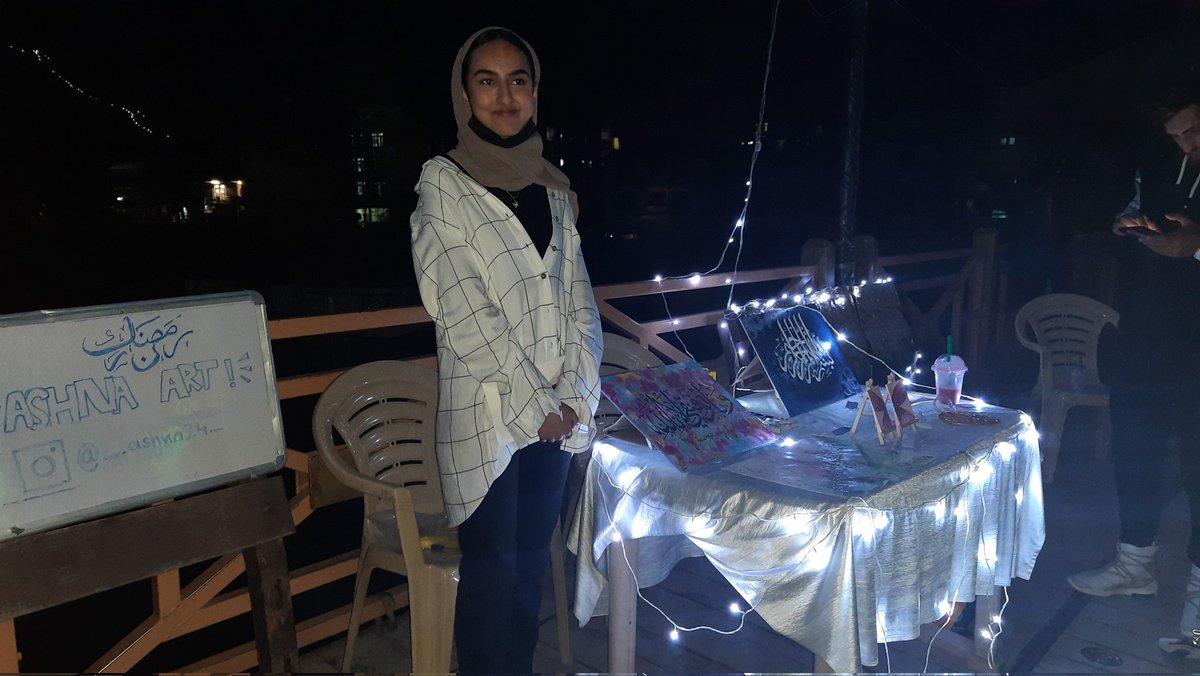 AkshraBhat's tweet photo. #AaoKashmir to #ZeroBridge on #JhelumRiver in #Srinagar for #SongsOfSpring 22-24 April 11am to 10pm.
Do join for snacks, art, jewelry...
@Thebikergirl1
@MirYanaSY
@thechinargirl
@MakhdoomiEmaad
@AdityaRajKaul
@DrGnitoo
@OfficeOfLGJandK
@ByYatishYadav https://t.co/qyAwJsH1A2