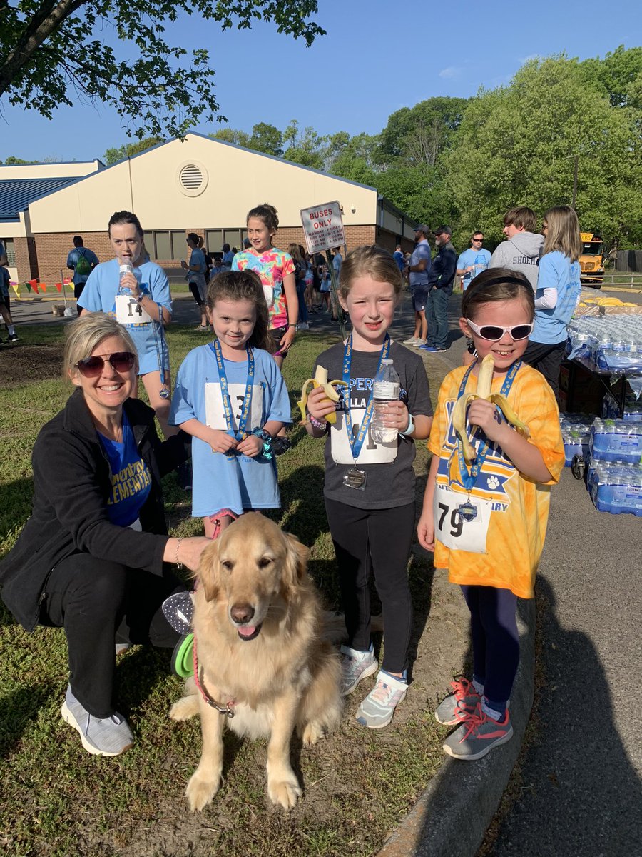 LMorTeacher's tweet photo. Kindergarten represented at the Cougar Dash! Ginny rocked the race!! 🐾❤️ Loved seeing old students too!🏃‍♀️ #YCSD #CoventryYC #kindergartenrocks https://t.co/JNQCggIxVs