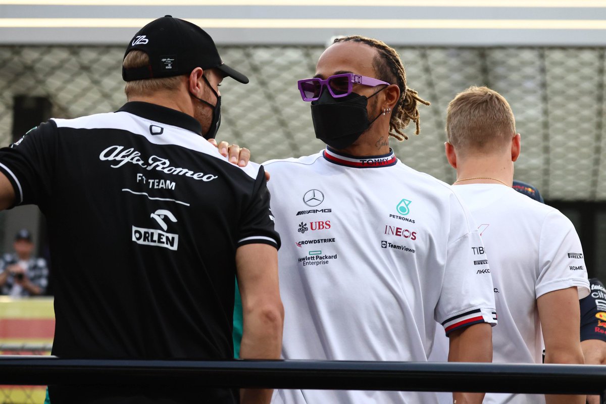 MnJpsf1uk's tweet photo. anche Lewis però...
Contento per Bottas
#GPEmiliaRomagna #F1
#Mercedes o #Merdeces ? https://t.co/E5ZvnooLOq