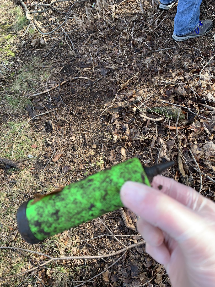quikgrl00's tweet photo. #mrkcleanup27 @mkeriverkeeper Interesting finds: disposable shorts? Some kind of pump, an old beer pull tab and a quarter!  It pays to clean up! https://t.co/QBwTwlO9Nt