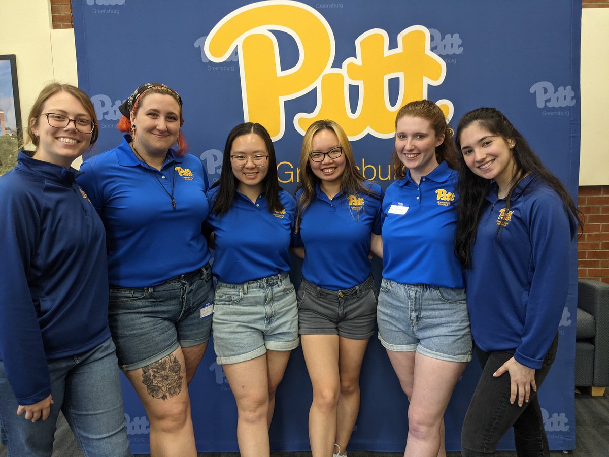 UPGAdmissions's tweet photo. We are having so much fun at our Commit to Pitt Day with our future incoming #classof2026. 💛💙
Comment below with a 🐾 if you attended, or/and a 🎉 if you decided to #CommitToPitt.
#event #pitt #greensburg #pennsylvania #westmoreland #laurelhighlands #student #college #tour https://t.co/E0oq1gTdCI
