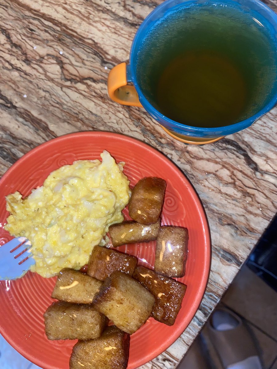 JeezyTheChef's tweet photo. Raw Onions, Garlic, & Honey Is The Remedy 🧸✨🤞🏿 #DaddyChef👨🏿🍳 https://t.co/ghtgeUYGMh