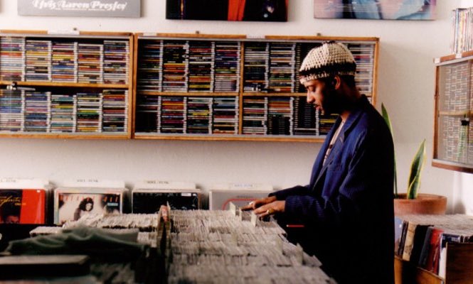 nfr_podcast's tweet photo. Happy Record Store Day!

What’s your favorite Vinyl you own? https://t.co/lNzf5XngFn