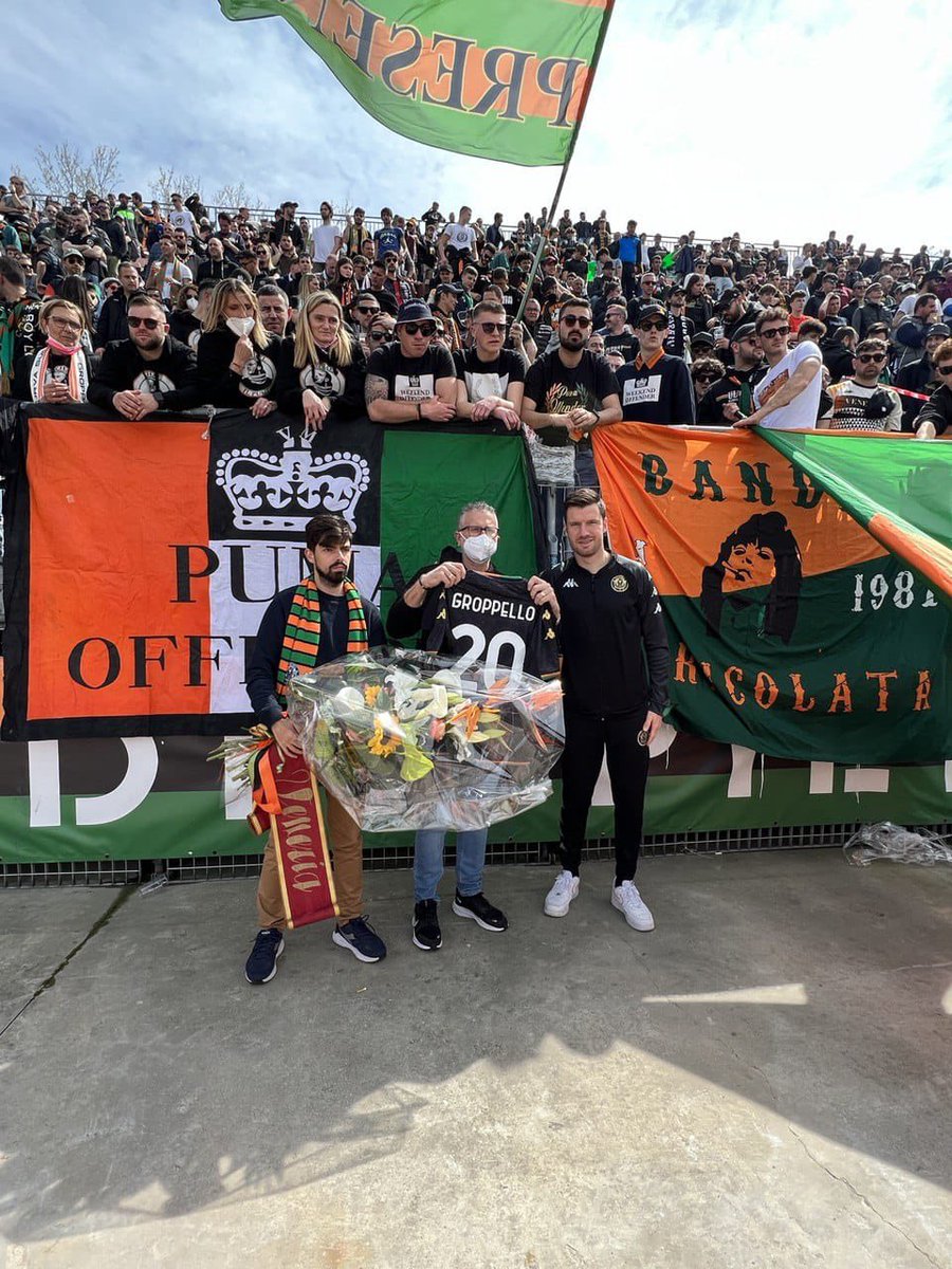 LuigiBrugnaro's tweet photo. Michael, Venezia è sempre con Te ❤️

@comunevenezia @VeneziaFC_IT https://t.co/OlabM7OIfN