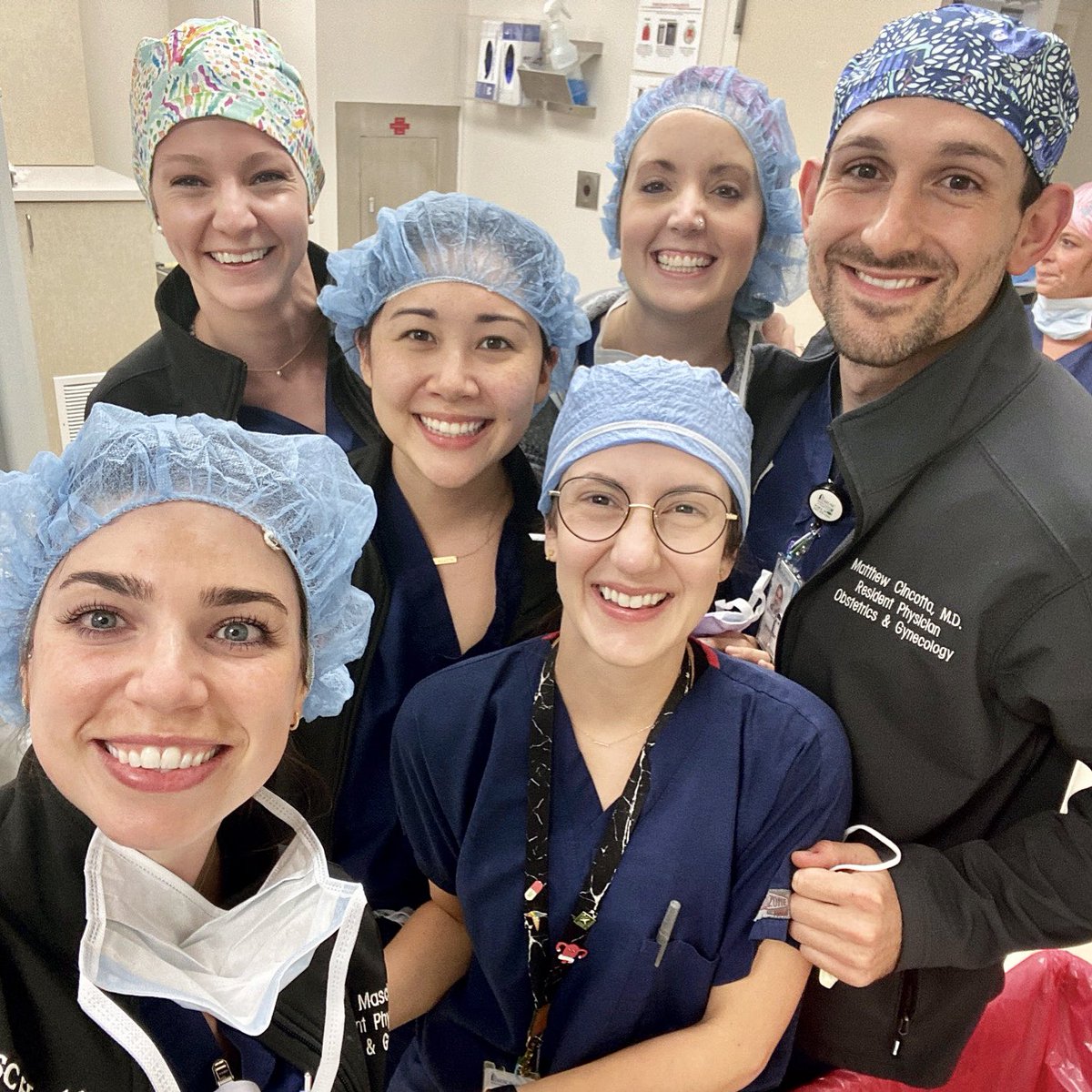 BethanyABruno's tweet photo. The best intern family! 💕

👏👏 to the robot training that brought us together after 10 months with someone always on call

@MUSC_OBGYN_Res  @HannahLConleyMD https://t.co/lWrfnqKMnq