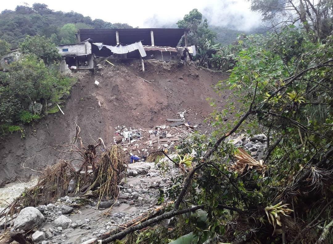 Así quedó una de las viviendas en en el  Salado Alto, municipio Campo Elías. 

Las lluvias han causado daños en 7 municipios.