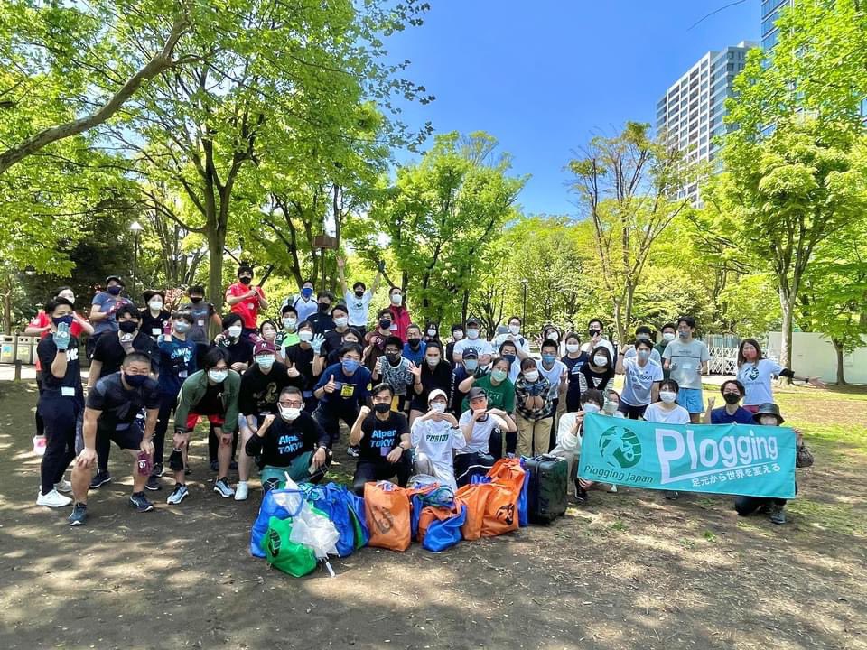 YumiBody's tweet photo. 4/22⭐︎プロギングEarth the day🌏
アルペンさんとコラボ企画のプロギングをして来ました♪
#プロギング
#プロギングリーダー
足元から綺麗に！
足基から健康に！🦶
20キロのゴミを皆さんと拾ってきっと地球が喜んでいたと思う😃🧡 https://t.co/L8MFhgTial