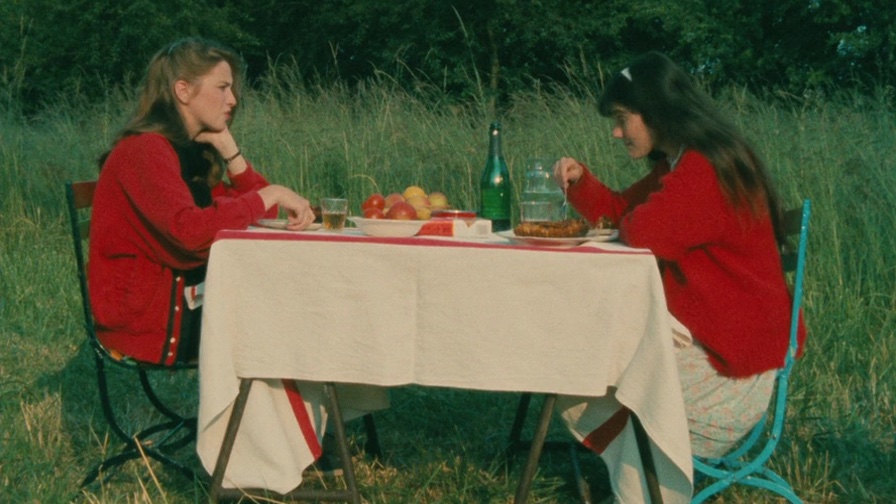 letterboxd's tweet image. it's an Éric Rohmer kind of day ☀️