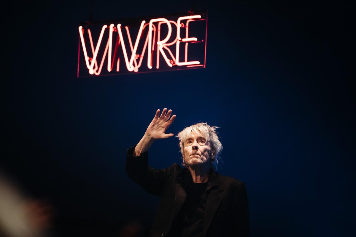 ABconcerts's tweet photo. Notre coeur est brisé… Slaap zacht, nonkel Arno. En maak er daarboven een feest van zoals je dat als geen ander kon op ons podium. Jouw podium. Merci, godverdomme. ❤️ https://t.co/9iwfPN73ta