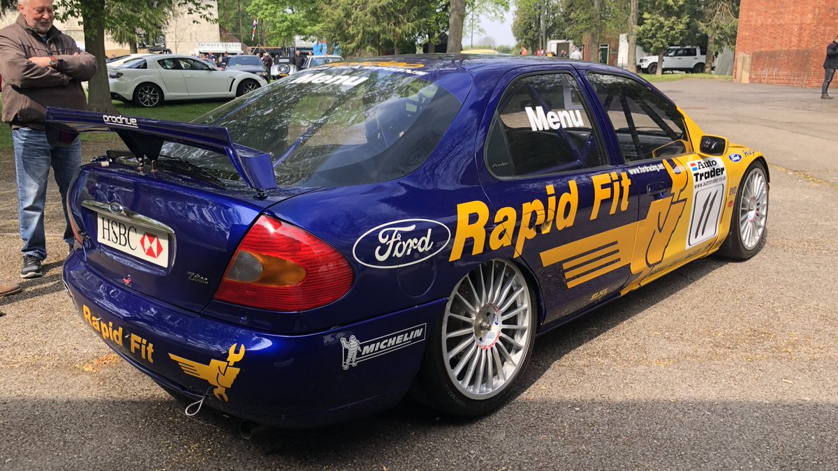 ChrisFM52E's tweet photo. A genuine #BTCC legend! #Ford #Mondeo #AlainMenu https://t.co/6mMTa7l4Qb