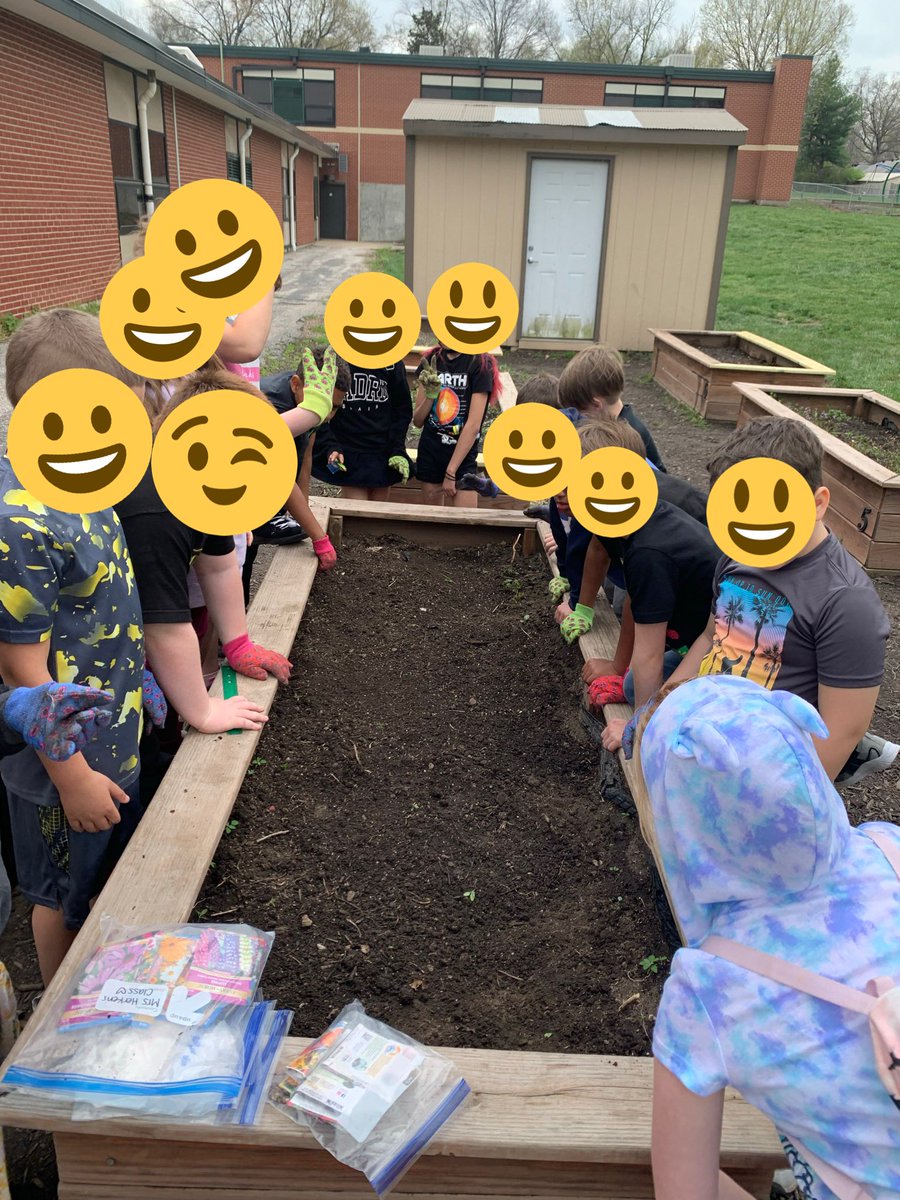 Room 205 3rd Grade tweet media