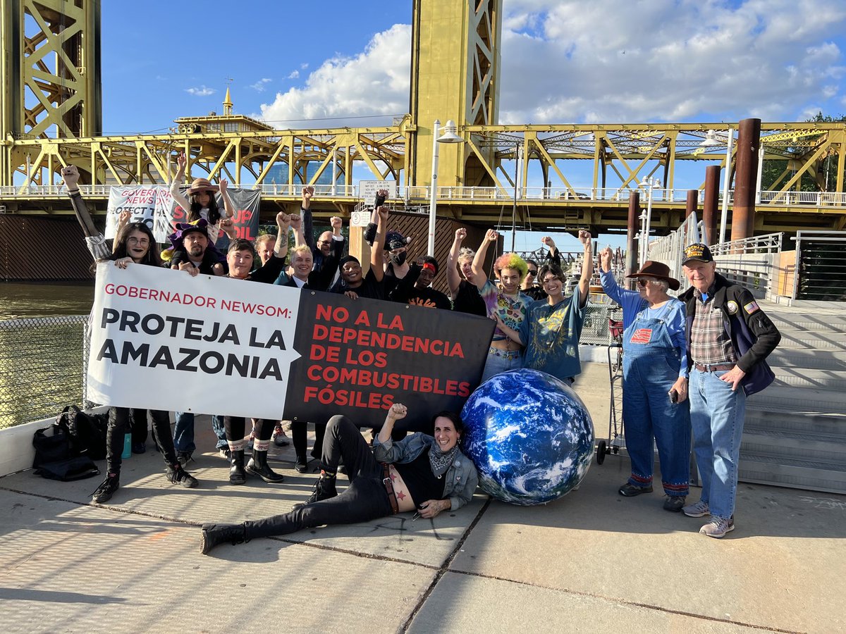 standearth's tweet photo. ICYMI: We deployed a 75-foot banner in #Sacramento demanding @GavinNewsom  end Amazon destruction yesterday for #EarthDay. 

#LinkedFates

Press release 👉  https://t.co/65ErQd2bgz https://t.co/1ACkskO5Sv