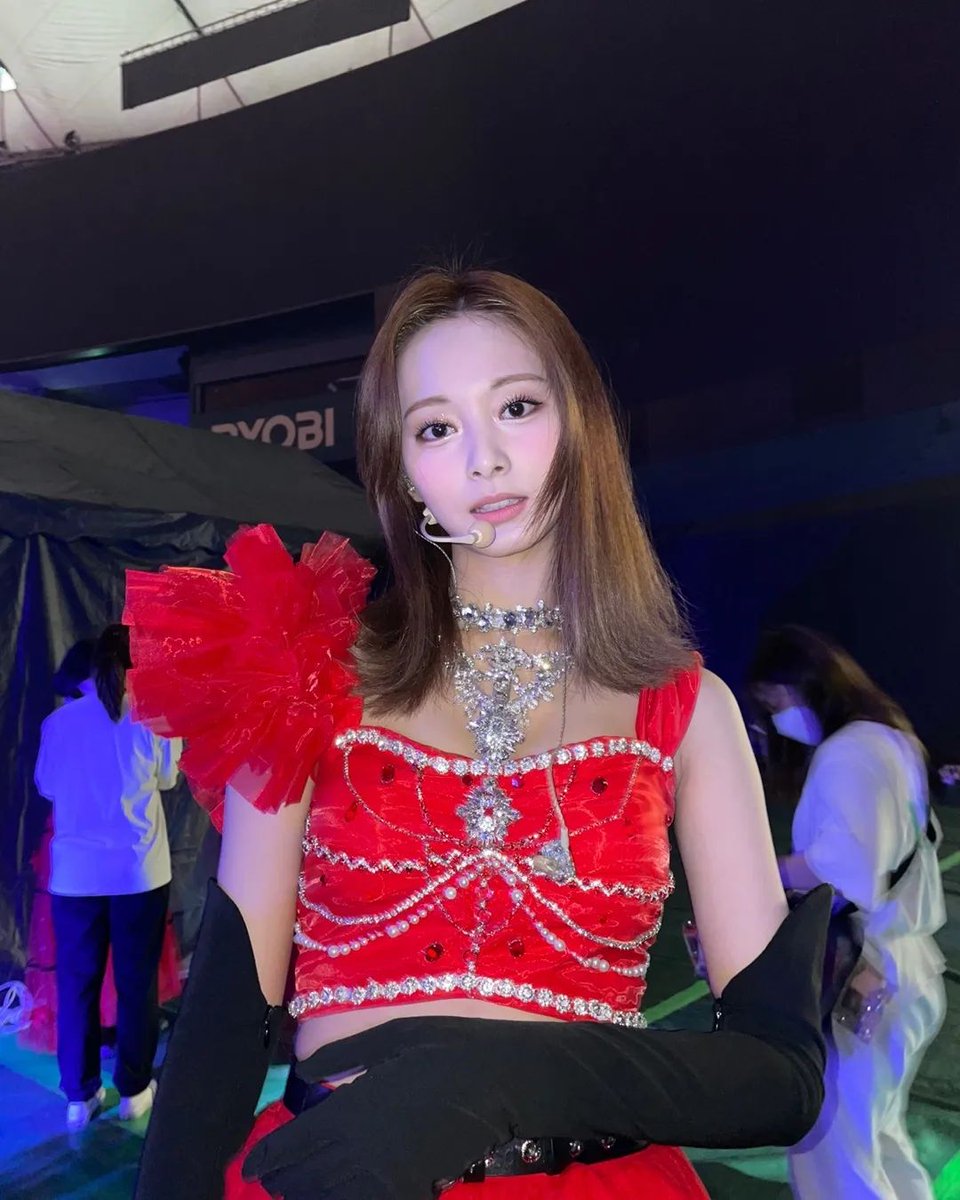 tzuyu pics tweet media