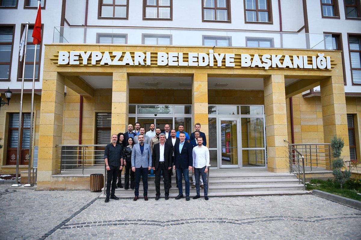 tuncerkaplan's tweet photo. Türkiye Genç İş Adamları Derneği @TugiadAnkara Şubesi Yönetim Kurulu Başkanı @zaferyildirim__ ve yönetim kuruluna yapmış oldukları ziyaretten dolayı teşekkür ederim. https://t.co/HVren9Vdtu