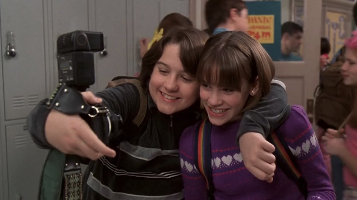 rom-com archive tweet media