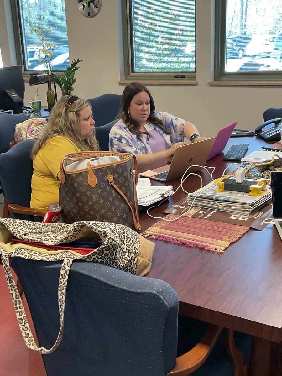 jsuinservice's tweet photo. Candidate feedback and tech support at the @jsuinservice NBCT Writing Retreat today. #jsuric #neverstoplearningalabama #nbct @AlabamaAchieves @mjshields @CynthiaSMcCarty https://t.co/w0tjWL0mLS
