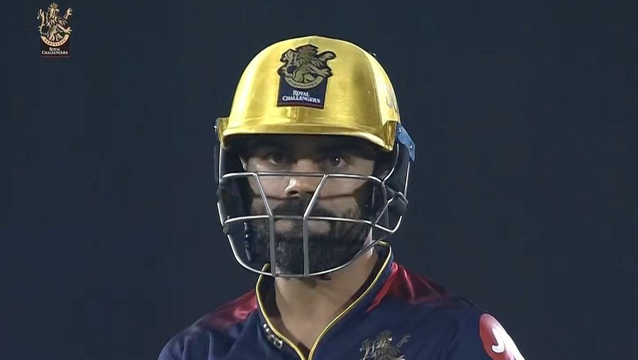 gadhavi_15's tweet photo. Yar bhai fir wahi kane ki team 🙂 https://t.co/uYN18lct9w