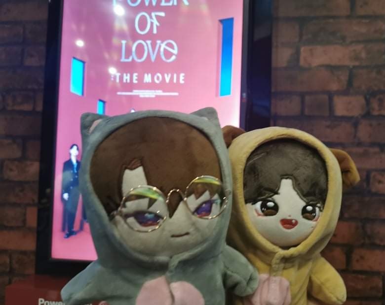 minwonheart's tweet photo. Yay!!! Done watching #PowerOfLove_TheMovie @pledis_17 with the babies!!! Thank you seventeen!!! ❤️‍🔥❤️‍🔥❤️‍🔥❤️‍🔥❤️‍🔥❤️‍🔥 https://t.co/pZlNCq0Txh