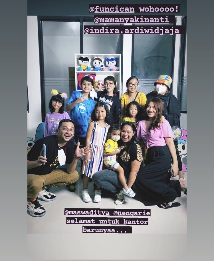 funcican's tweet photo. This is how we celebrate the soft opening of Cicanstore (Fun Cican Official Merchandise store) who moved to new building. #FunCican #Cican #NFT https://t.co/KLu4lMDbnR