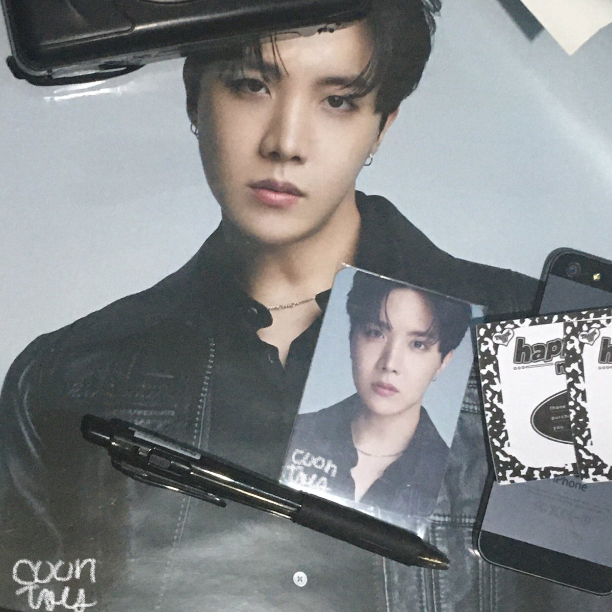 cooritoes's tweet photo. ic wts lfb ph — interest check hoseok

👜🥣 hobi dicon vol. 10
    ₱ 20

onhand 🤲
— originally got it for 400?? 
— mint
— NOT a claiming tweet, no dms muna 🫶 

☆ .. pls reply if interested! https://t.co/UwfK4I7LkN