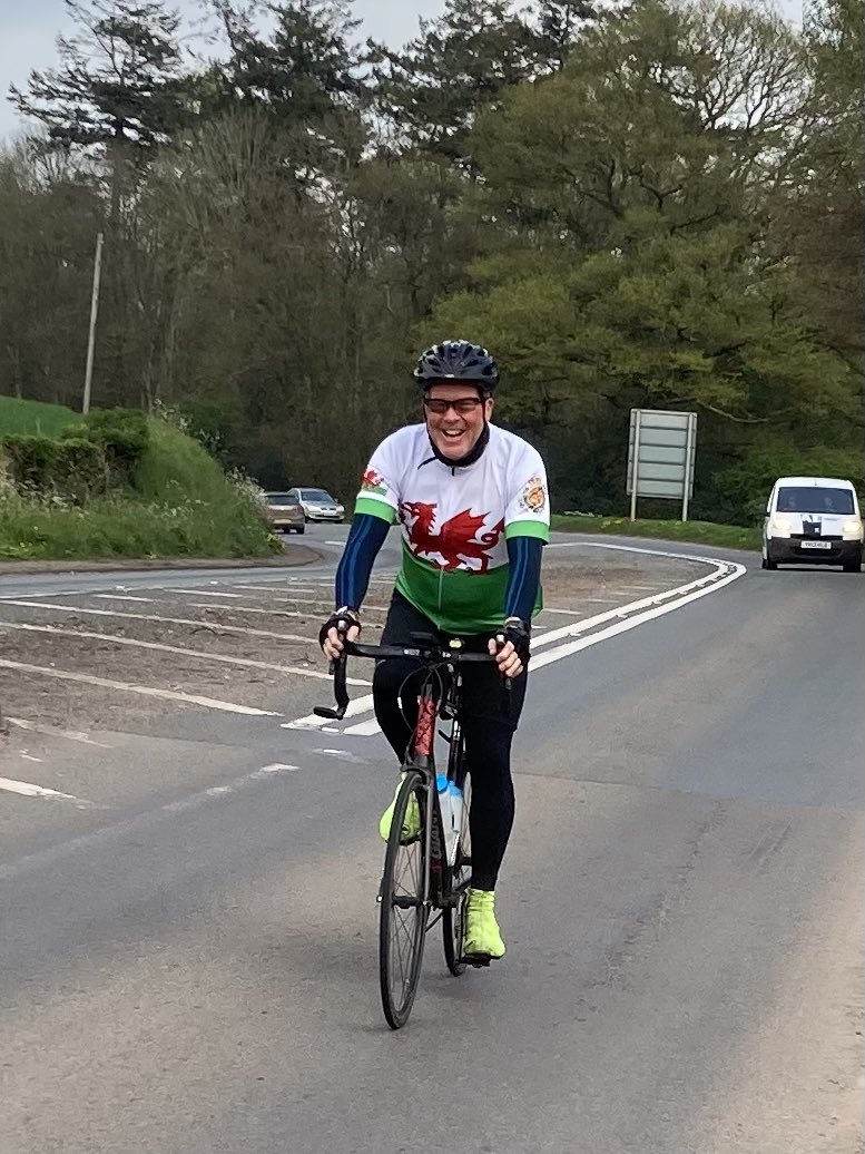 YvetteHitch's tweet photo. Great to catch up with @ross4131 and Bob Gregory on day 9 of JOGLE. Both looking good, only 2 more days to go 😳 https://t.co/fGrT5IrxQ7