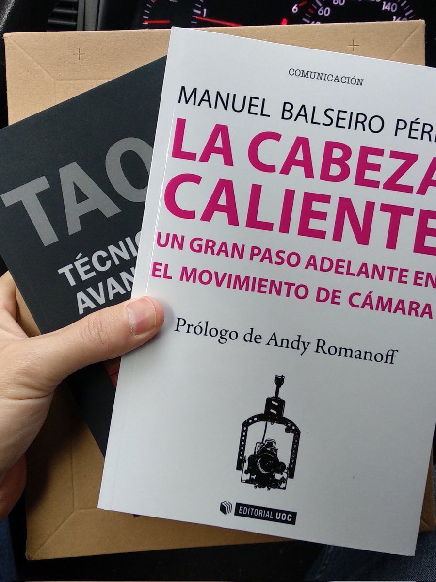 ¡Feliz #DiadelLibro2022 , Aprovechad a comprar y regalar libros que hoy hay descuentos! 😁