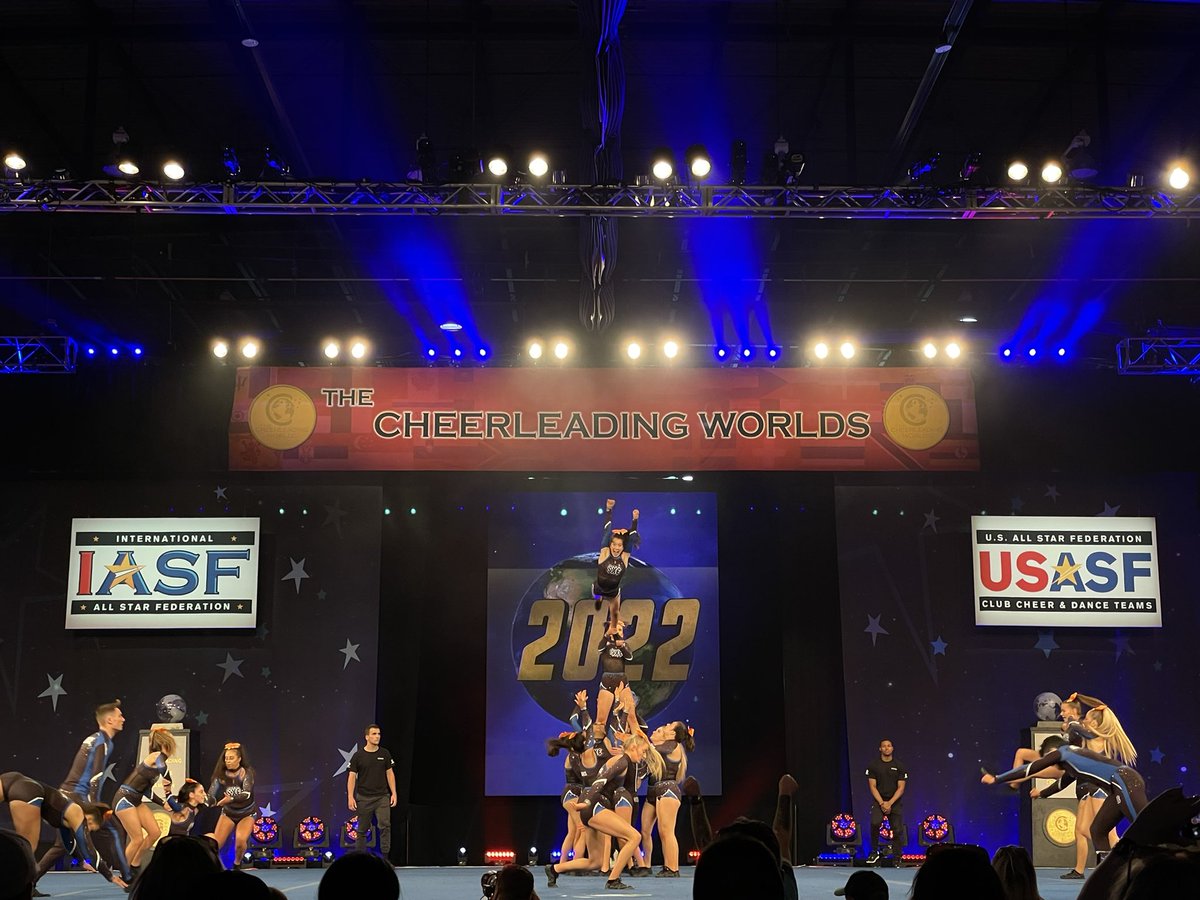CheerTheory's tweet photo. Stuntworx Elite (Ireland) - Alliance KILLED THAT ROUTINE! Solid Level 5 routine 🤩👏🏽

#CheerWorlds2022 #VISA https://t.co/PxvY7Sib2D