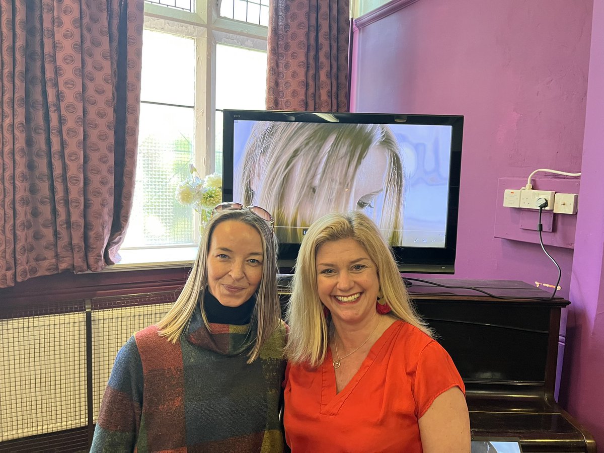 ComJusScot's tweet photo. Great to support today’s #RecoveryRising event @FavorUK in Glasgow and share our #SecondChancers campaign stories during the break. Lovely to meet up again with @natalieloganmac @siscorecovery https://t.co/h4OG3vz8sf