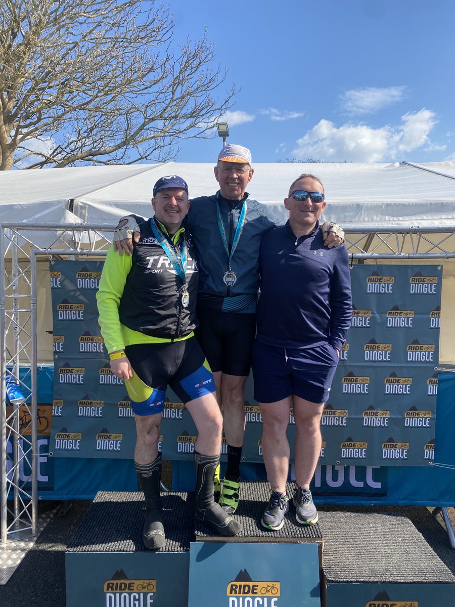 nollaigobuachal's tweet photo. Blessed with beautiful weather and amazing scenery today for the Dingle challenge. Delighted to have completed the 120km. Another thing on the bucket list completed this year. Great to be alive to enjoy it #dinglechallenge https://t.co/j2eL5QeLN1