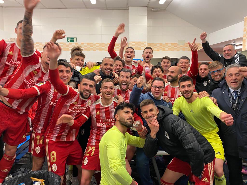 SDP_1922's tweet image. ¡Este equipo y esta afición NUNCA SE RINDEN!💪💪💪⚪️🔵⚪️🔵
#Adelanteyarriba
#100AñosDeportiva