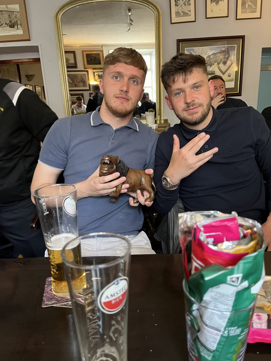 WringtonFC's tweet photo. A lion a king and a ….. https://t.co/nyAgJTkxGZ
