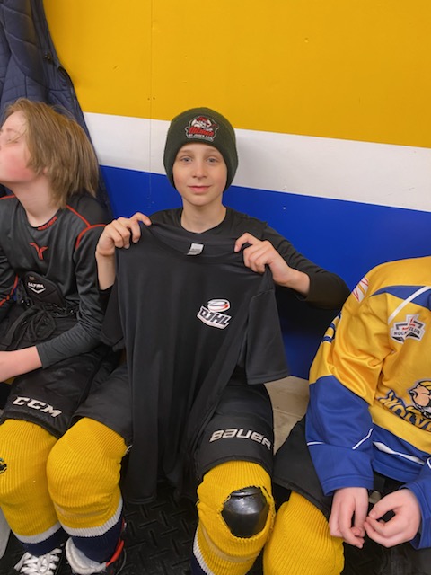 A 4-3 win against the <a href="/BNS_Lynx_Peewee/">DJHL U13 AA Lynx</a> puts us in the Provincial Final - POG #10 Ben Veitch - the Kit to #25 Drew Randall and the DJhL award to #18 Lucas Ford