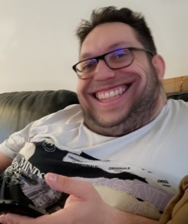 JBTLNX's tweet photo. Avez vous déjà vu un homme heureux ? @Xerackk https://t.co/7OdquBlS1v