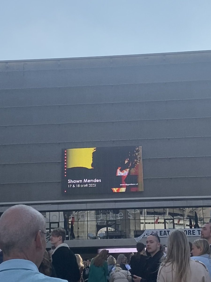 this is so painful i miss you <a href="/ShawnMendes/">Shawn Mendes</a>