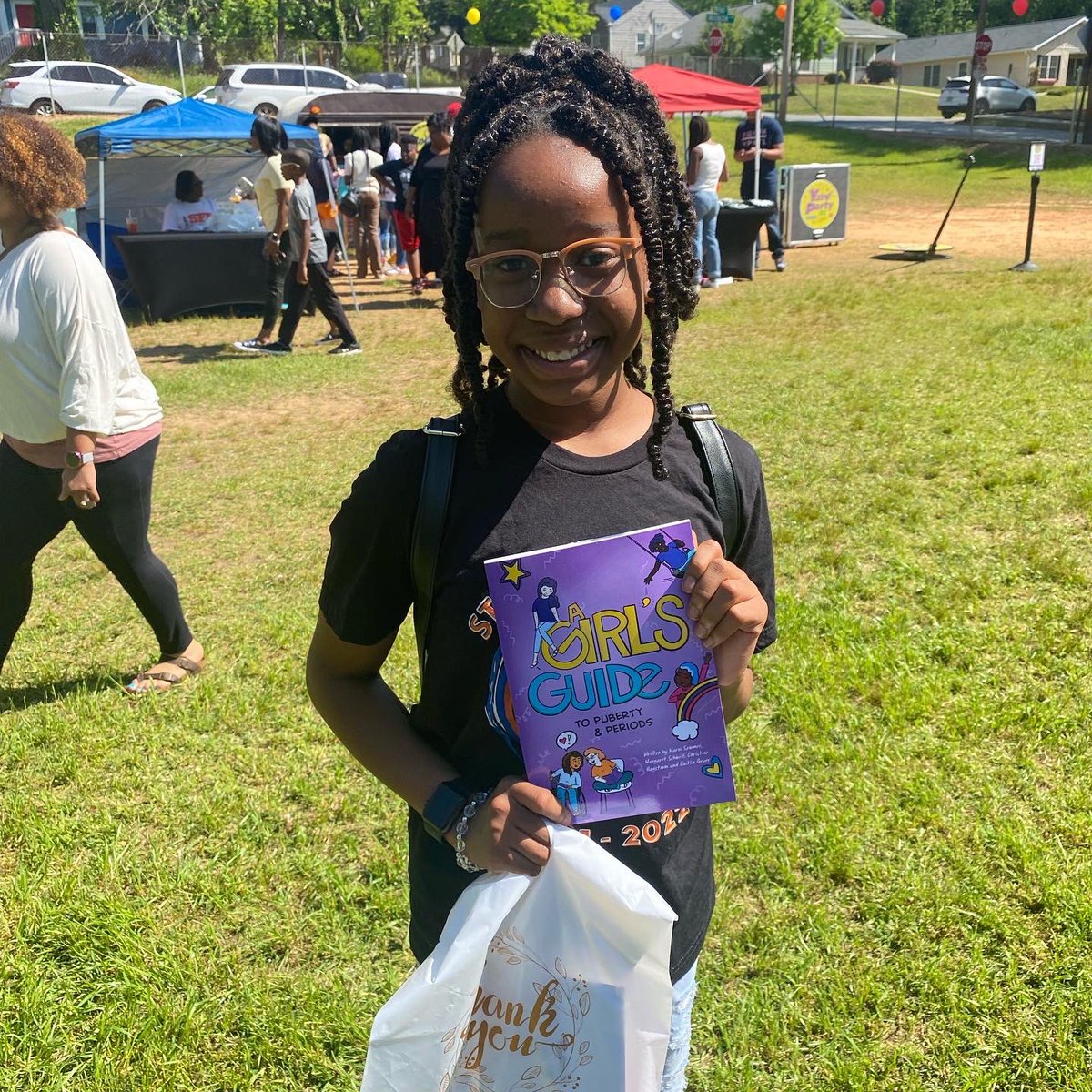 3D_GIRLSINC's tweet photo. Pure joy at KIPP SFA Entrepreneur Showcase x Family Fun Day! Supporting #GirlsLinkUp @Grow_and_Know resources with girls and families! https://t.co/GFUrk4ZyQJ
