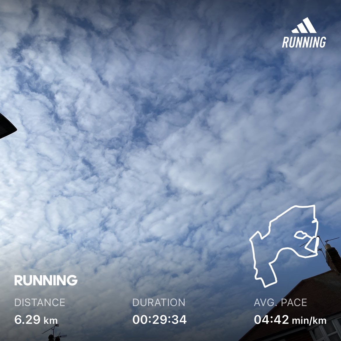 DenhamKite's tweet photo. Afternoon 6km run. Clouds looking great. @DavidLloydUK #DLRunClub enjoy the evening all. https://t.co/gwA9SIGX22