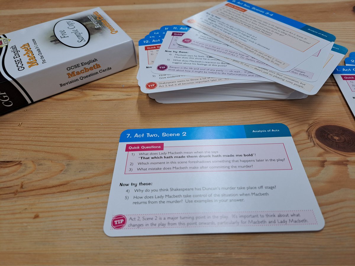 Waterstones829's tweet image. Turns out that when testing oneself on GCP Revison Cards this Old Bookseller actually remembered quite a lot from 1988 GCSE time. #whenshallwethreemeetagain #thescottishplay #revisionguides