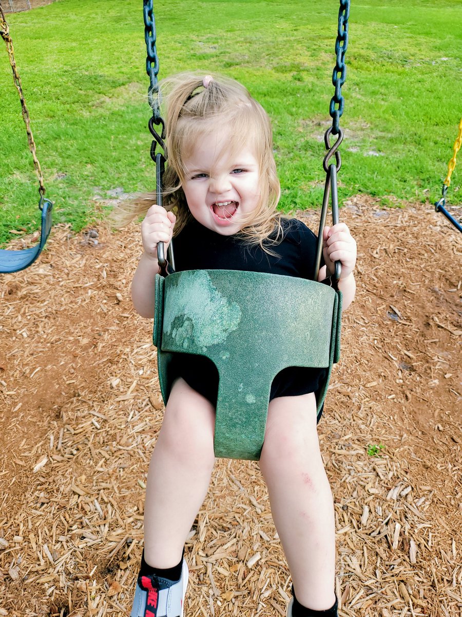 nick80drips's tweet photo. She loves her Daderdays 💕 #missmae #babyproof https://t.co/sjxEc0hb5F